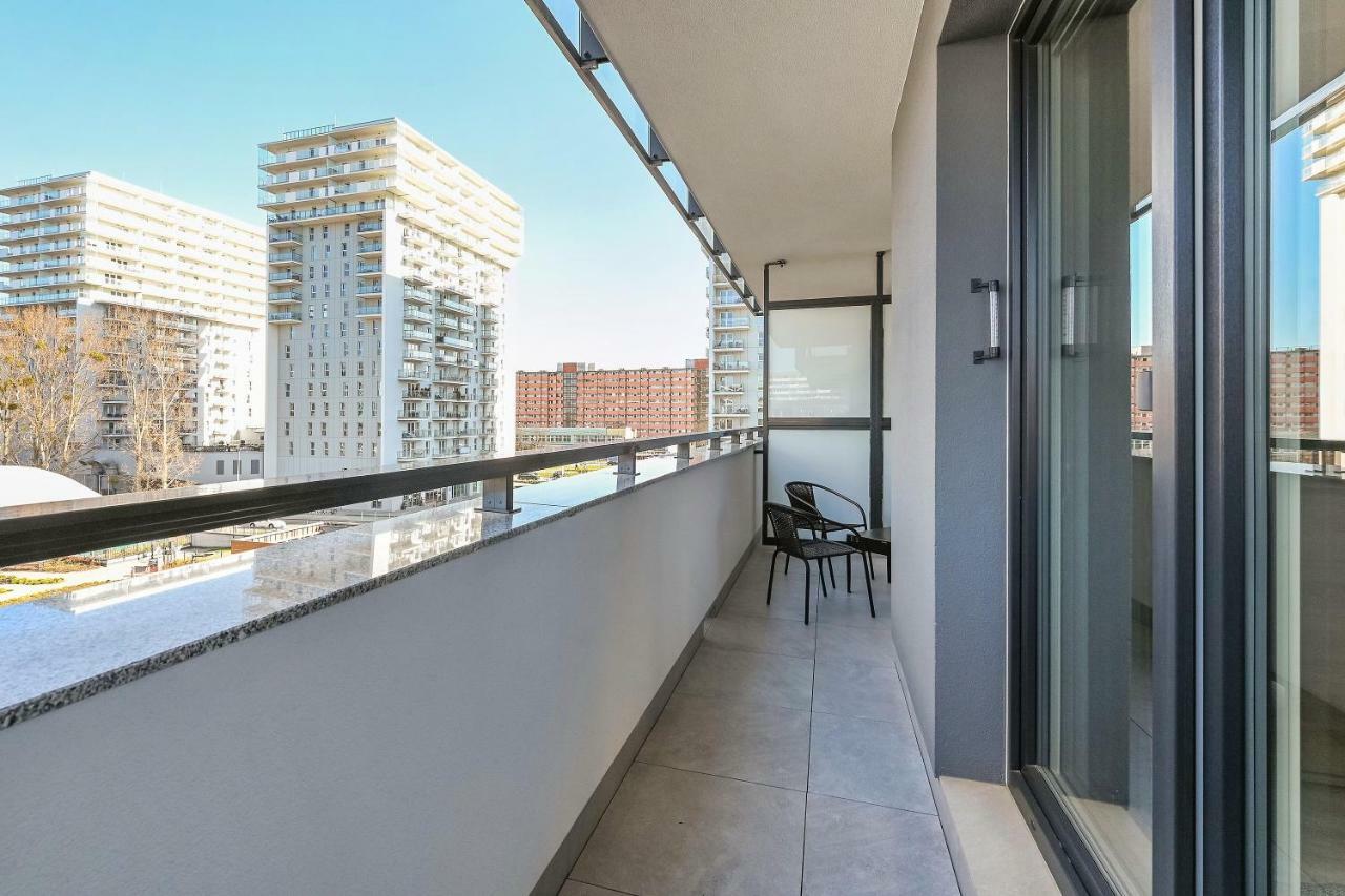 Platinium Spectrum Apartment — Photos 1
